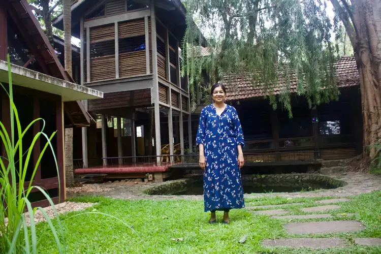 Architect and director of project management at Inspiration Latha Raman has contributed her company’s time and resources pro bono toward the pilot project to clean up Alleppey’s canals. Image by Katelyn Weisbrod. India, 2019.