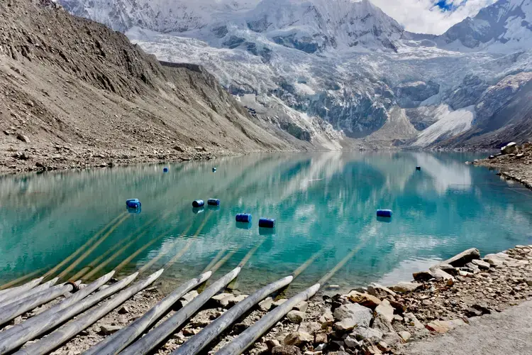 Lake Palcacocha sits at 14,980 feet above sea level. Image by Audrey Fromson. Peru, 2019.