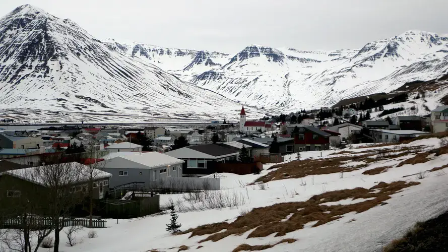 Iceland in the winter is cold, windy and wet — with much of the landscape blanketed in snow. Scientists hoped for the very coldest weather possible during the expedition. Image by Ari Daniel. Iceland, 2018.