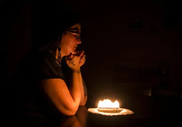 Erin Saunders, daughter of Alex Saunders, feels a deep connection to her First Nations heritage, and gets most of her food through traditional hunting, fishing and gathering practices. Image by Michael G. Seamans. Canada, 2019.