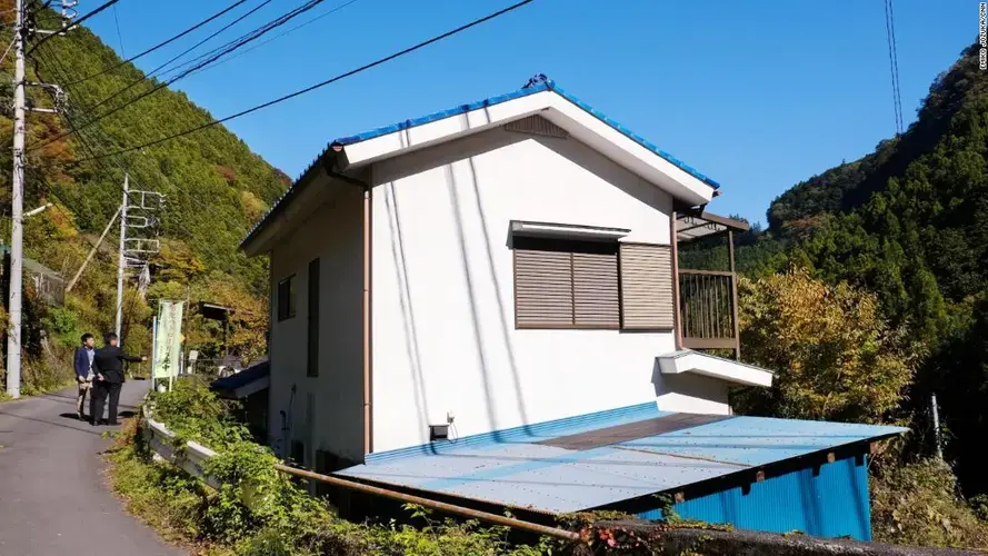 Vacant houses are a common sight across Japan as the country's population shrinks and many young people move to urban areas. Image courtesy of Emiko Jozuka. Japan, 2018.