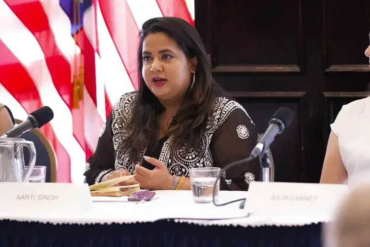 Pulitzer Center grantee Aarti Singh describes her experiences reporting on LGBTQ communities in her home state of Bihar, India. Image by Jin Ding. Washington, D.C., 2019.