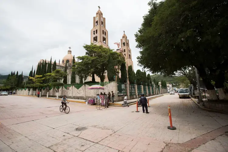 Chilapa, once a popular tourist destination, has become too dangerous for visitors, and now clears out before sundown. Image by Omar Ornelas/The Desert Sun. Mexico, 2019.