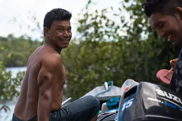 Jacó, the leader of Vila Nova village. Jacó’s grandfather, Servo Miquiles, asked his grandson to initiate a movement for the return home to the Mariaquã River. Image by Matheus Manfredini. Brazil, 2019.