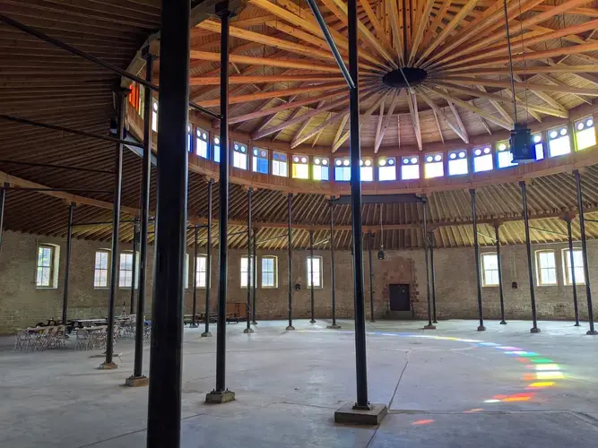 Views of the DuSable Museum Roundhouse. Image courtesy of Brenda Liboy. United States, undated.