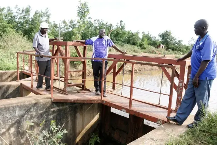 A sluice gate constructed on River Yala to control the flow of water during the dry spell. Image by Geoffrey Kamadi. Kenya, 2019.