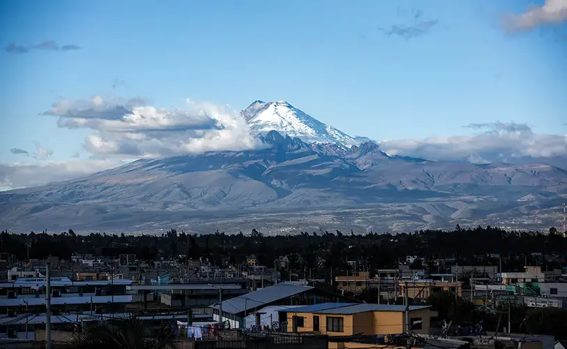 The Andes mountains tower over La Victoria, where a rural artisan community is afflicted by tragedy. Image by Yolanda Escobar. Ecuador, 2016.