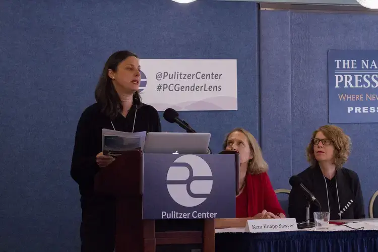 TIME Magazine video coordinating producer Justine Simon presents the behind the scenes of Finding Home, a series on Syrian refugee families while on a panel with (from left to right) Kem Sawyer and Jeanne Carstensen, among others, at the Gender Lens conference. Image by Jin Ding. United States, 2017.