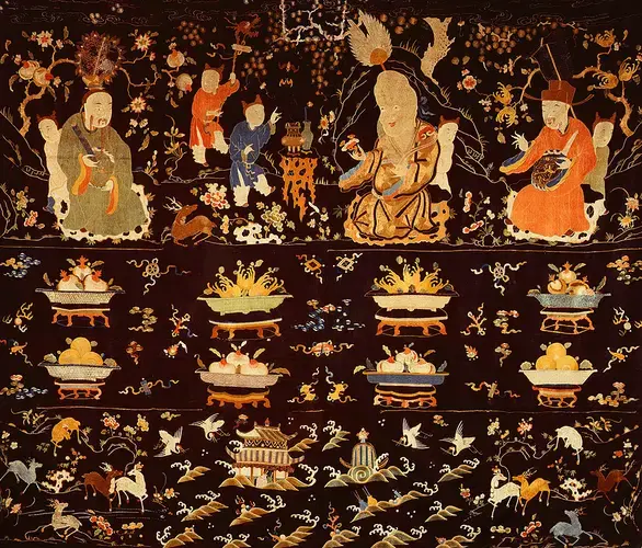 Children presenting offerings to the Chinese gods of happiness, salary, and luck, silk altar hanging, late seventeenth or early eighteenth century. Image courtesy of The Metropolitan Museum of Art.
