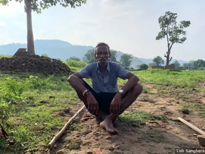 Kevala Prasad was displaced due to the construction of the Essar Mahan power plant in Singrauli in 2012. He now lives in a resettlement colony with no electricity, piped water or adequate health facilities. Image by Tish Sanghera. India, 2019.