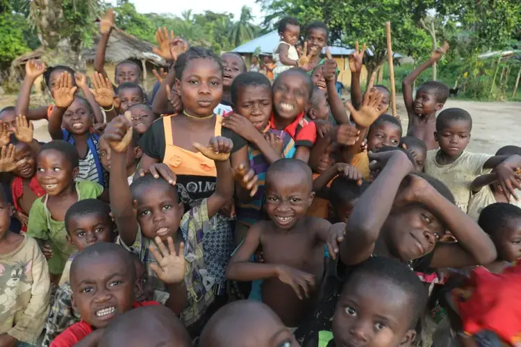 The population of Nkala is approximately 300. Image by Peter Yeung/The Los Angeles Times. Congo, 2020.