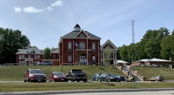 The Oxford County courthouse in South Paris, Maine. The sheriff’s office is on the right in back. Image by Linda Coan O’Kresik/BDN. United States.<br />
