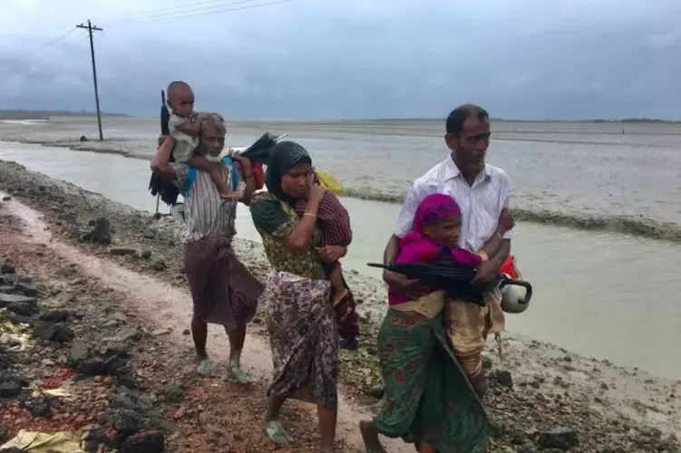 Rohingya refugees arriving in Bangladesh. Image by Jason Motlagh. Bangladesh, 2017.