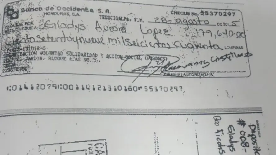 One of the cheques implicating Gladis Lopez. Image by Univision.