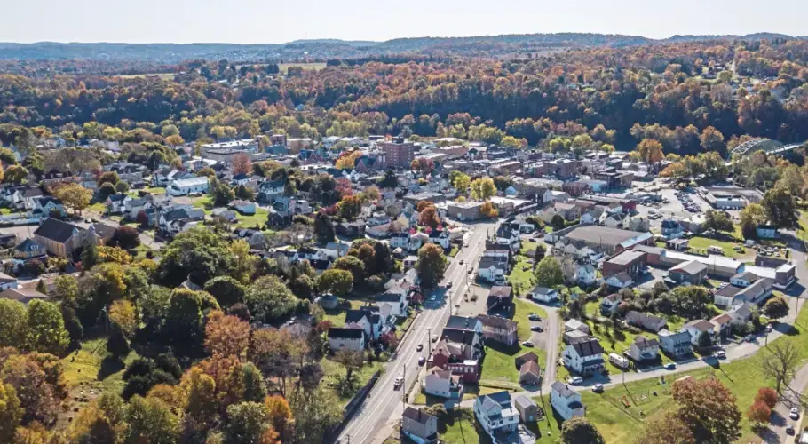 The town of Leechburg. Image by Andrew Rush. United States, 2019.