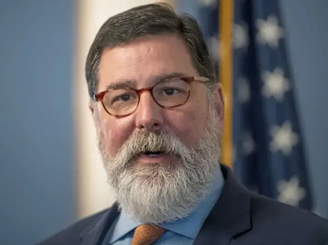 Pittsburgh Mayor Bill Peduto. Image by Steph Chambers/Post-Gazette. United States, 2019.