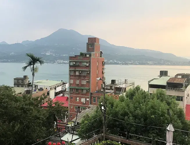 The view of Taipei Basin from Red Castle restaurant in New Taipei City. Image by Melissa McCart. Taiwan, 2018.