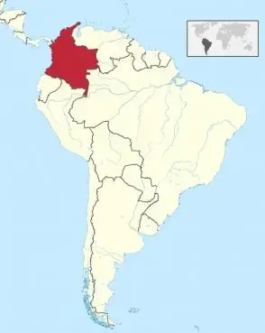 Colombia, in red, in the north of South America. Map courtesy of Creative Commons.