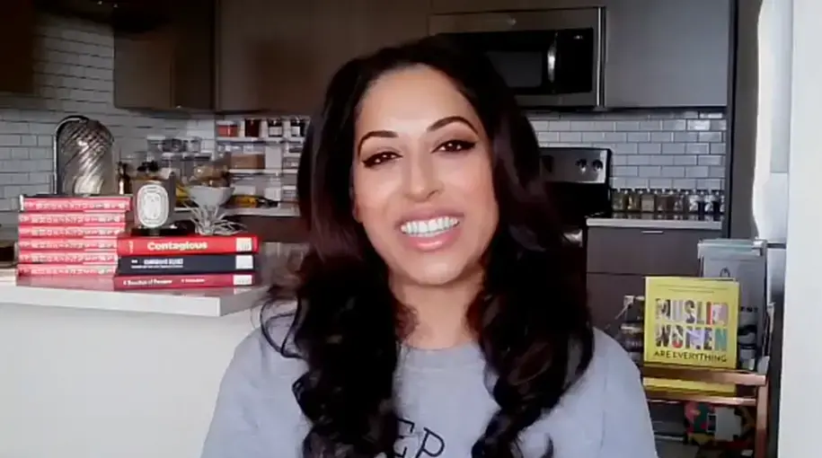 Dr. Seema Yasmin discusses how a free press serves as the immune system of a democracy as well as the role of misinformation in epidemics with students in a webinar. United States, 2020.