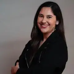 Headshot for Ana Álvarez.