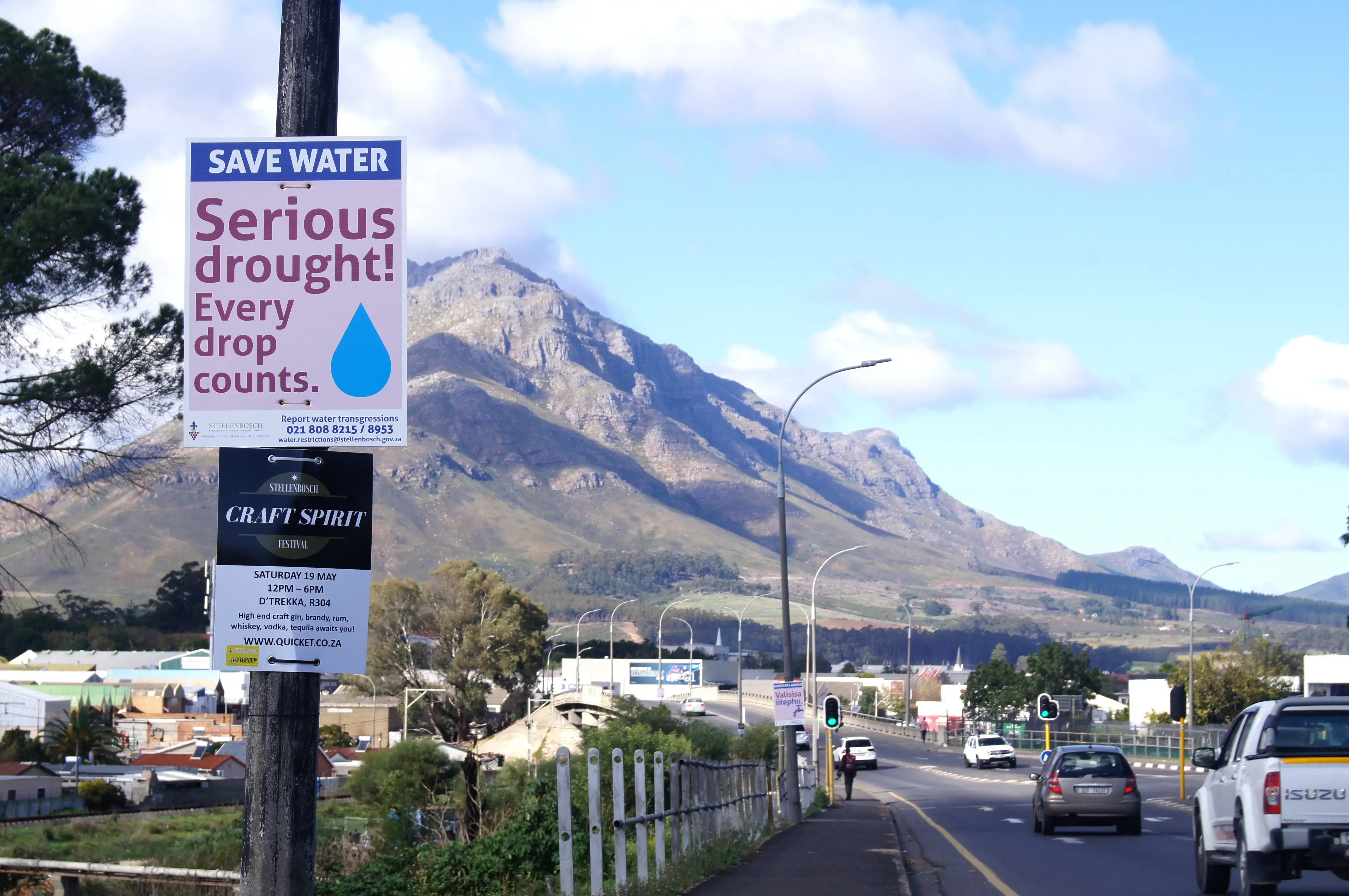 Signs posted in Stellenbosch just outside of Cape Town in English, Xhoosa, and Zulu. Image by Jacqueline Flynn. South Africa, 2018. Signs posted in Stellenbosch just outside of Cape Town in English, Xhoosa, and Zulu. Image by Jacqueline Flynn. South Africa, 2018.