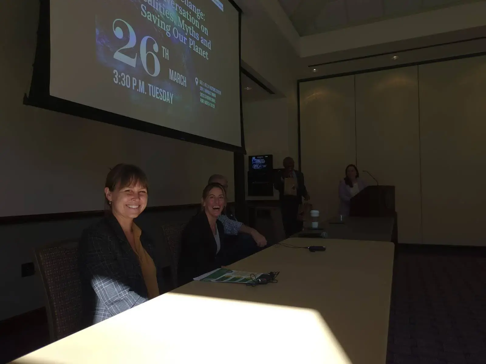 Evelyn Mayo, Stephanie Hanes, Michael Slattery, journalism professor Uche Onyebadi, and Patty Zamarripa