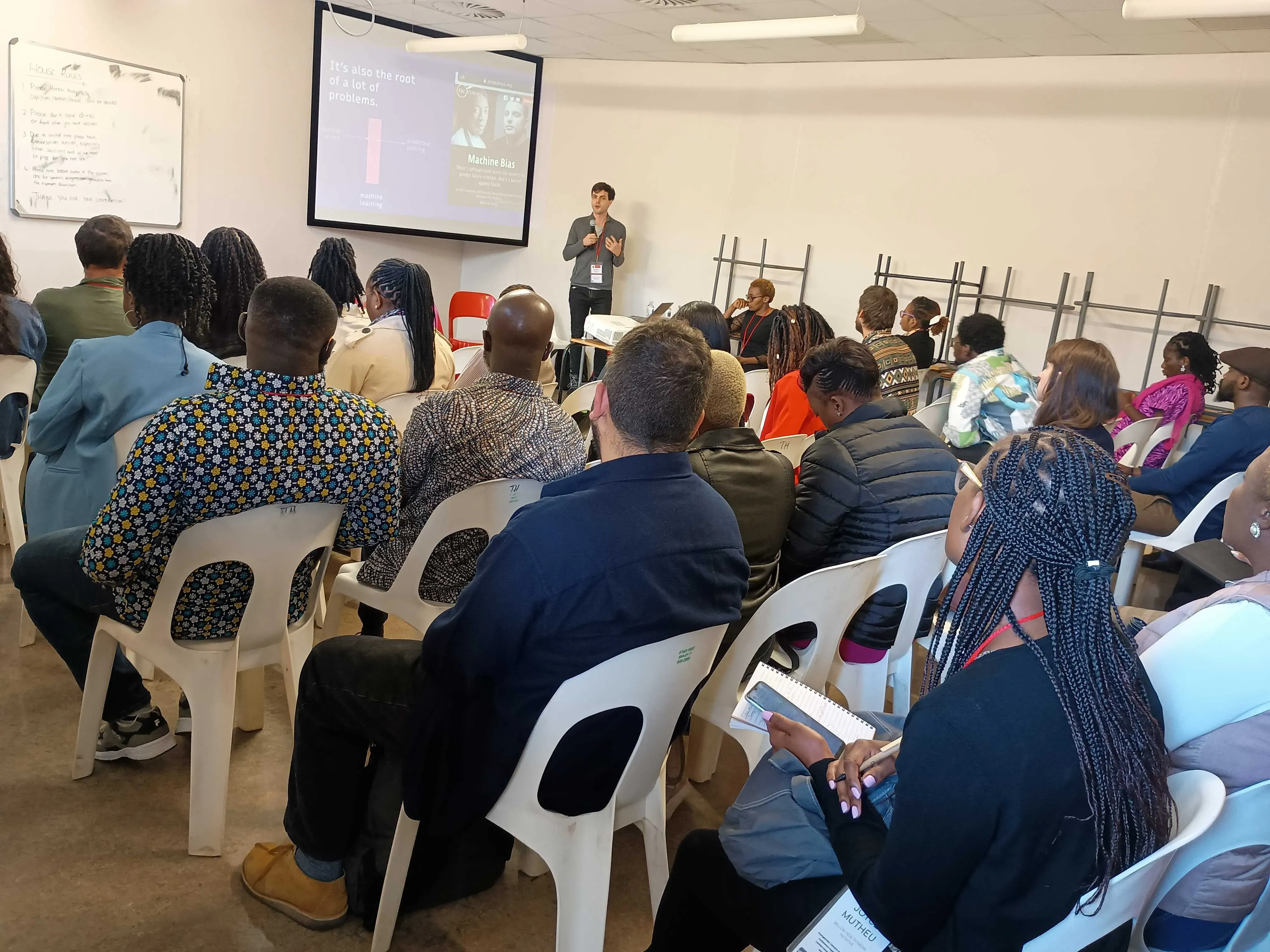 Gabriel Geiger leads an AI Spotlight Series session at the 2024 African Investigative Journalism Conference
