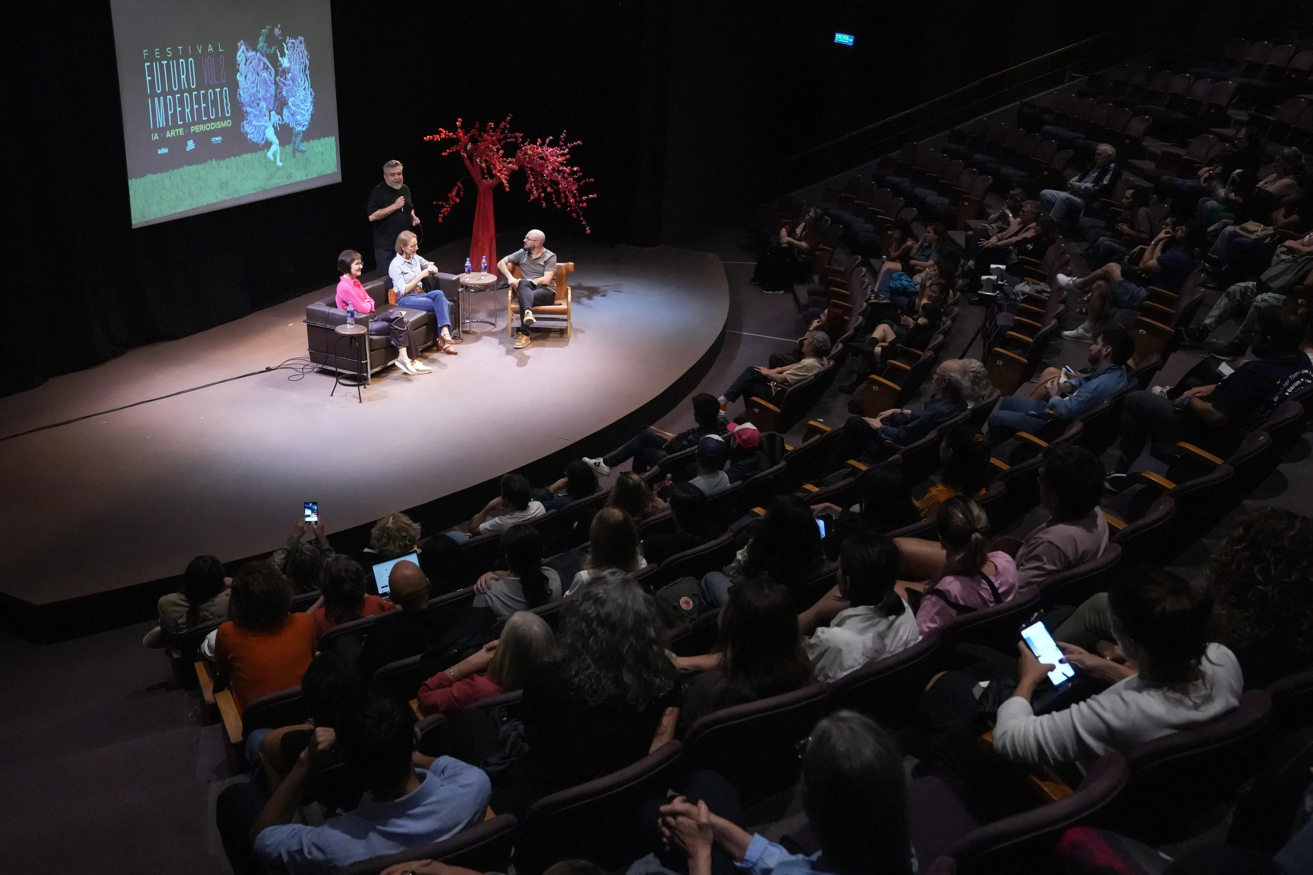 Panelists speak at Festival Futuro Imperfecto, Buenos Aires