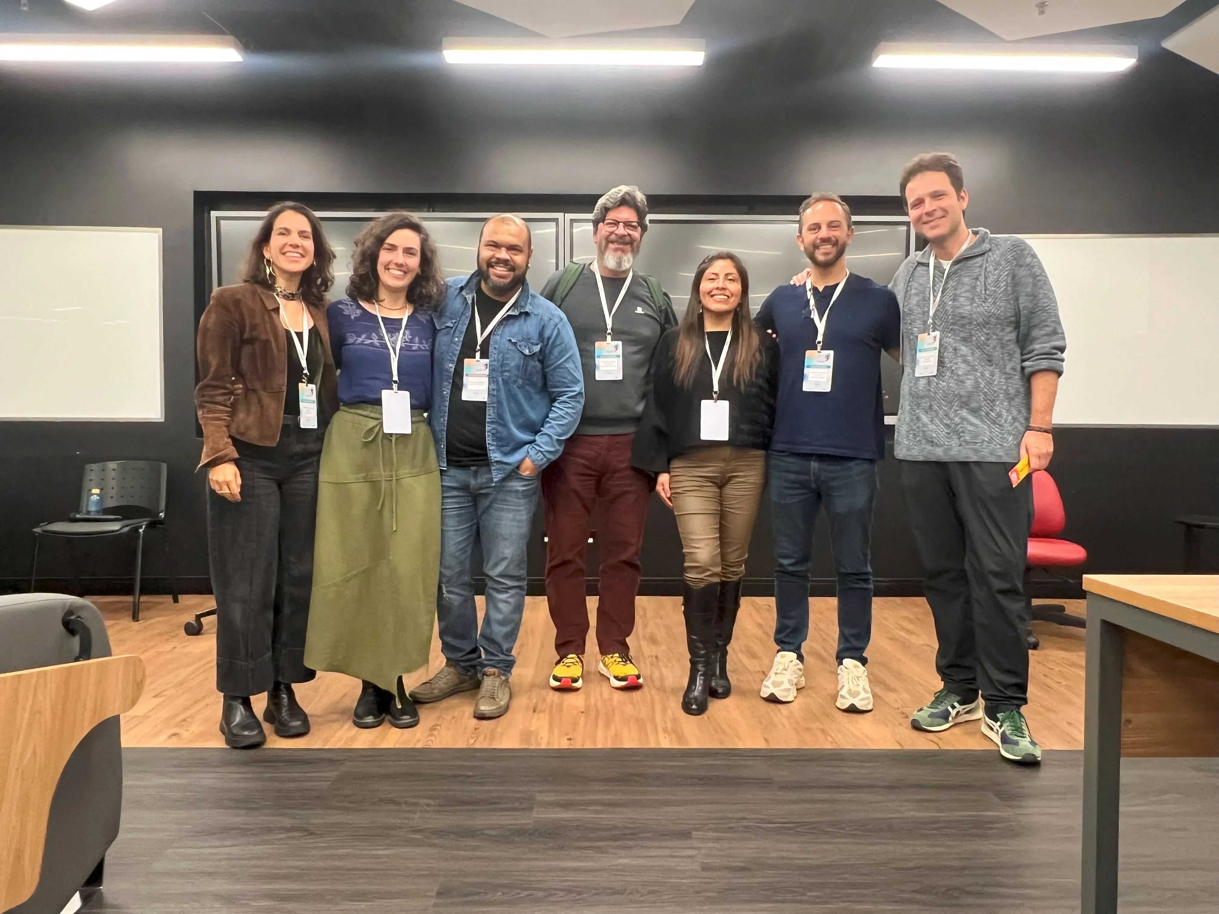  From left to right: Journalists Fernanda Buffa, Bruna Bronoski, Milagros Salazar, Rogério Assis, Tayguara Ribeiro, Thiago Medaglia, and Gustavo Faleiros