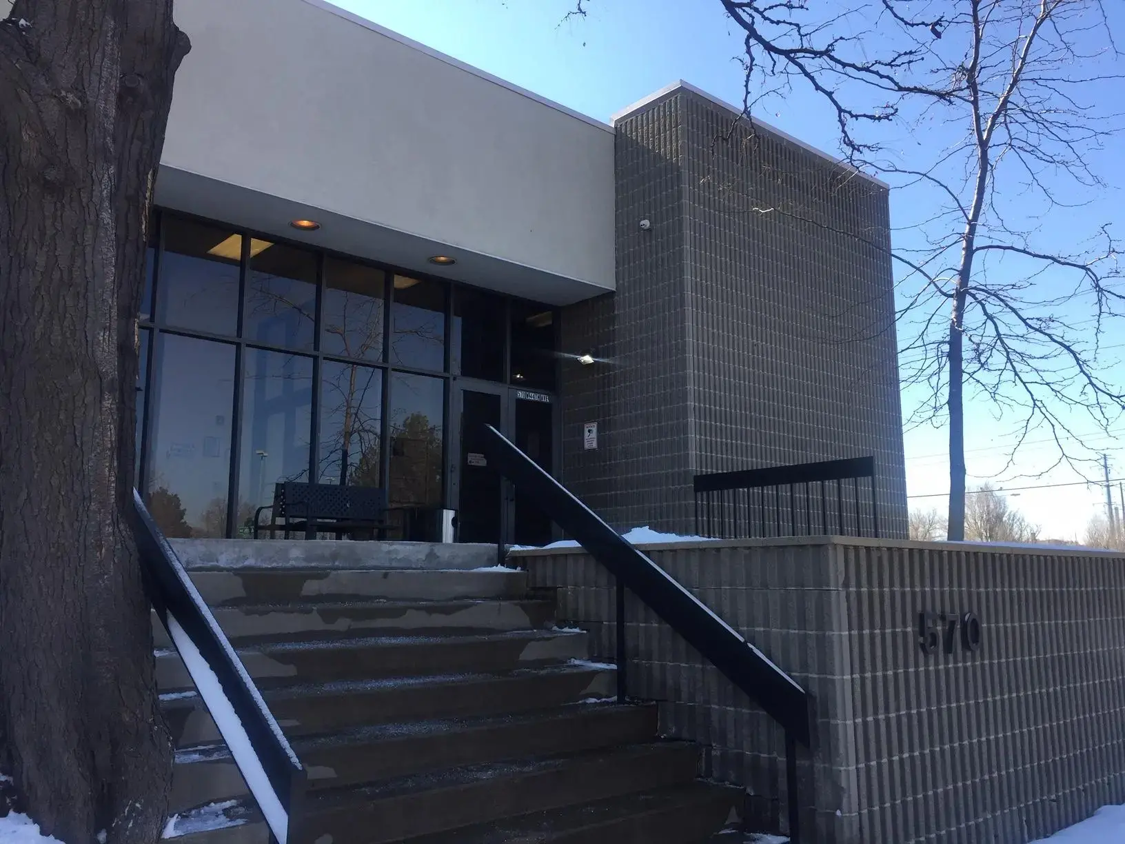 The Fox Reentry Center is one of CoreCivic's four halfway houses still operating in Denver. Image by Ali Budner / 91.5 KRCC. United States, undated. The Fox Reentry Center is one of CoreCivic's four halfway houses still operating in Denver. Image by Ali Budner / 91.5 KRCC. United States, undated.