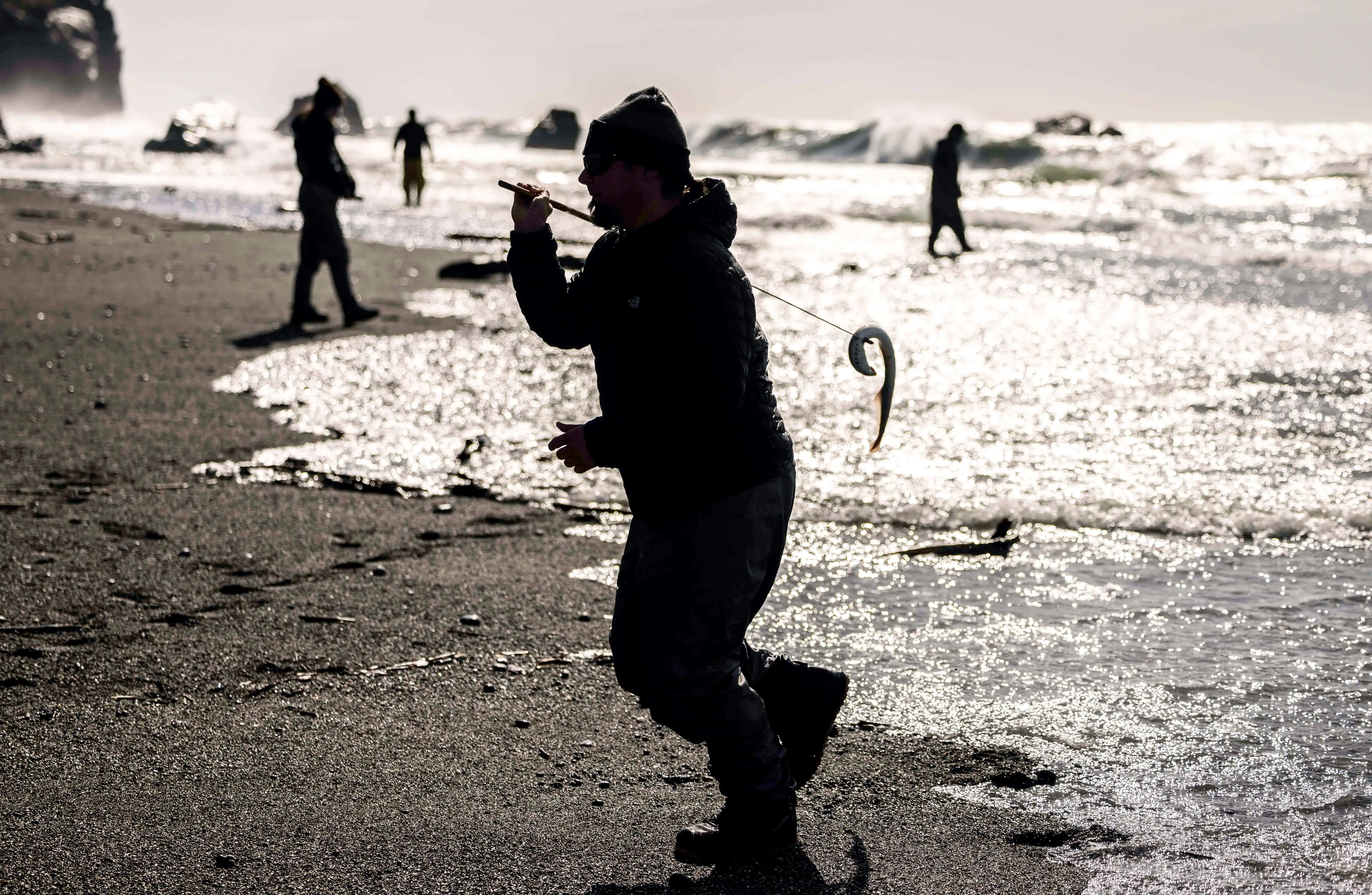 Sport fishermen protest 'broken' program as tribe gillnets chinook