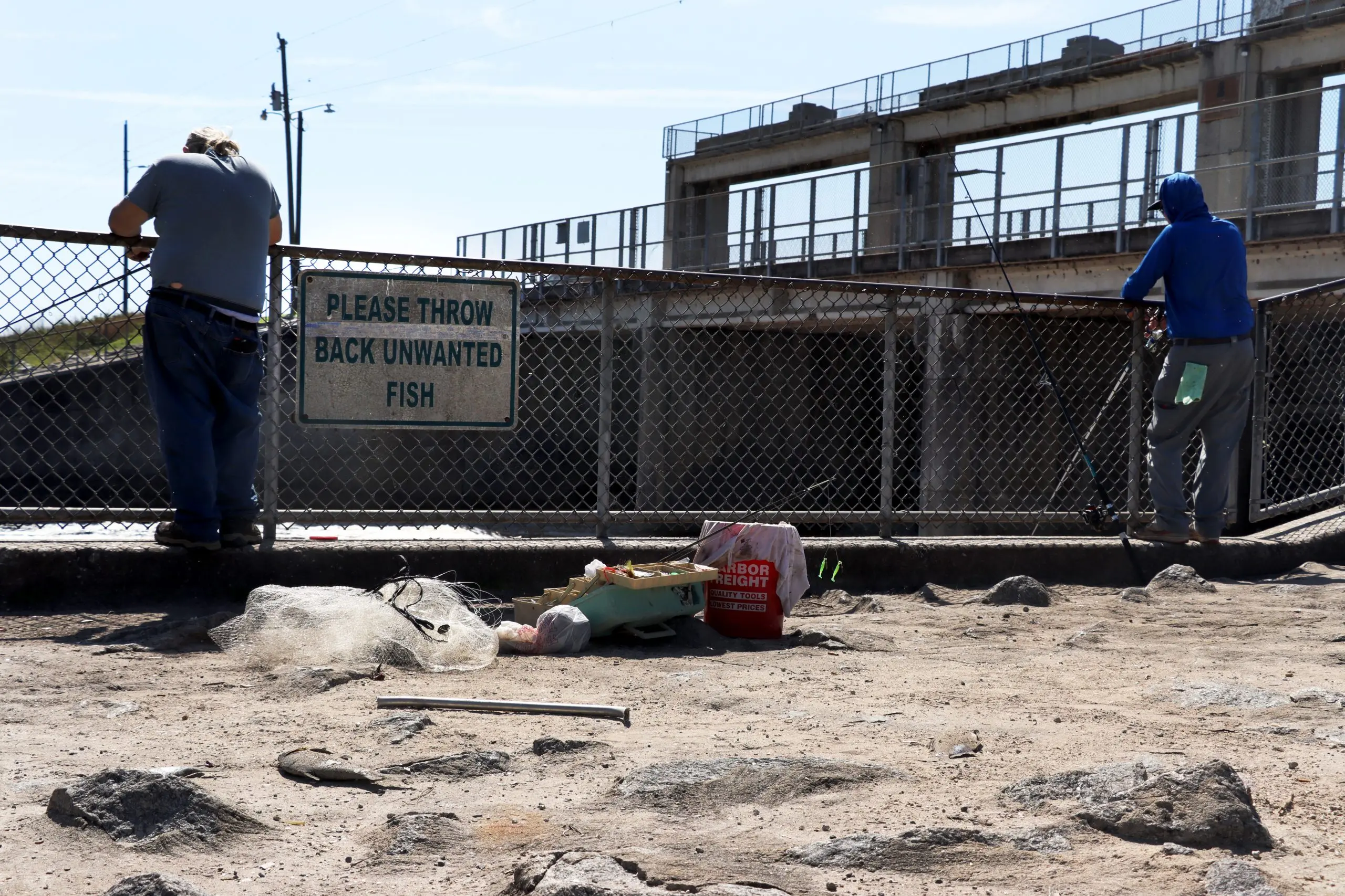 New fence not making good neighbors at Safe Harbor Dam, Local News