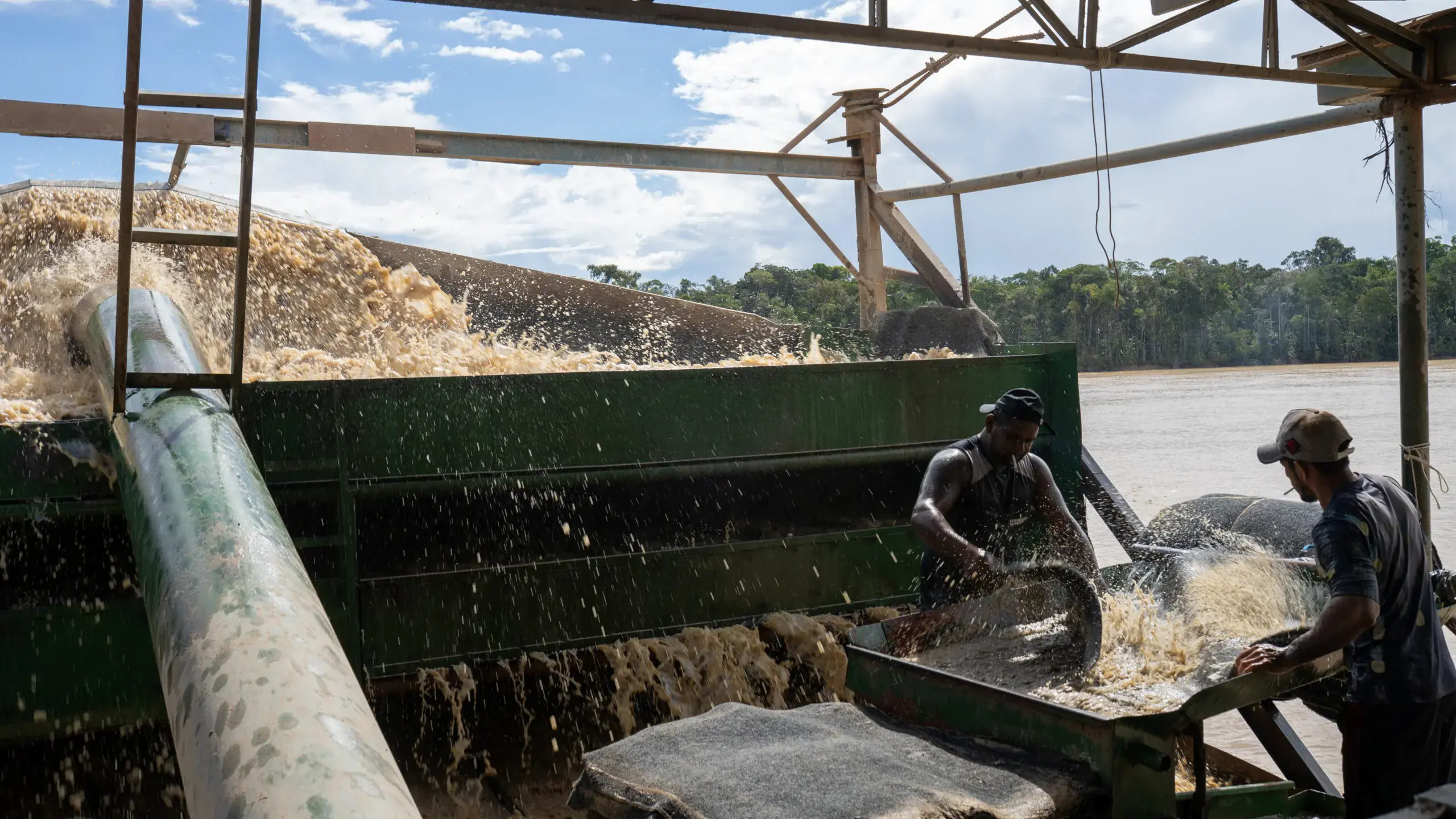 Finance Colombia » Digging Into a Toxic Trade: Illegal Mining in   Tri-Border Regions