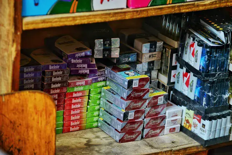 how long will cigarette cravings last Breaking habits, one bite at a time ✨ If you're trying to quit smoking or  reduce nicotine cravings, what you snack on can actually help more than you  think: 🌻 Sunflower seeds –