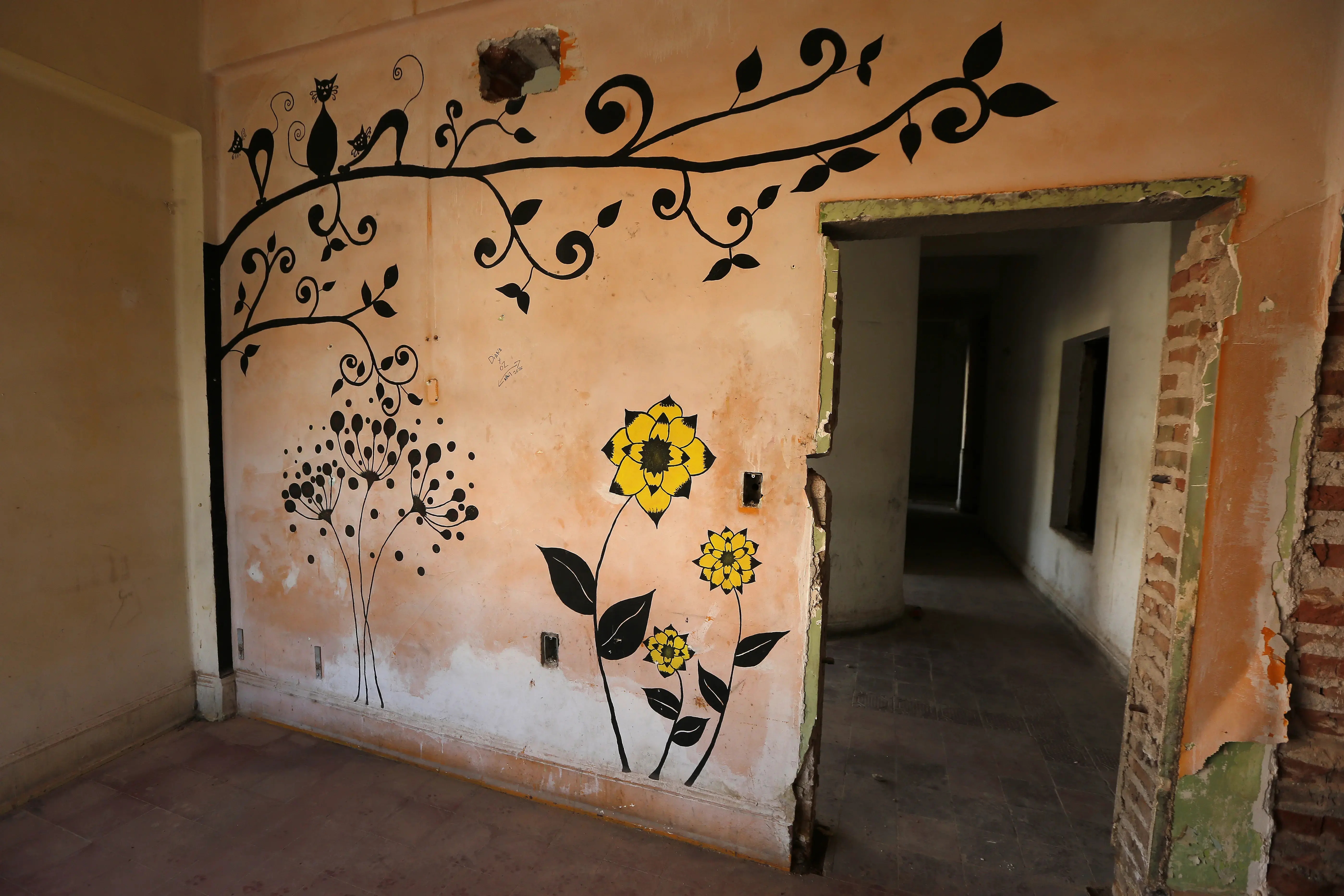 Mural in shelter