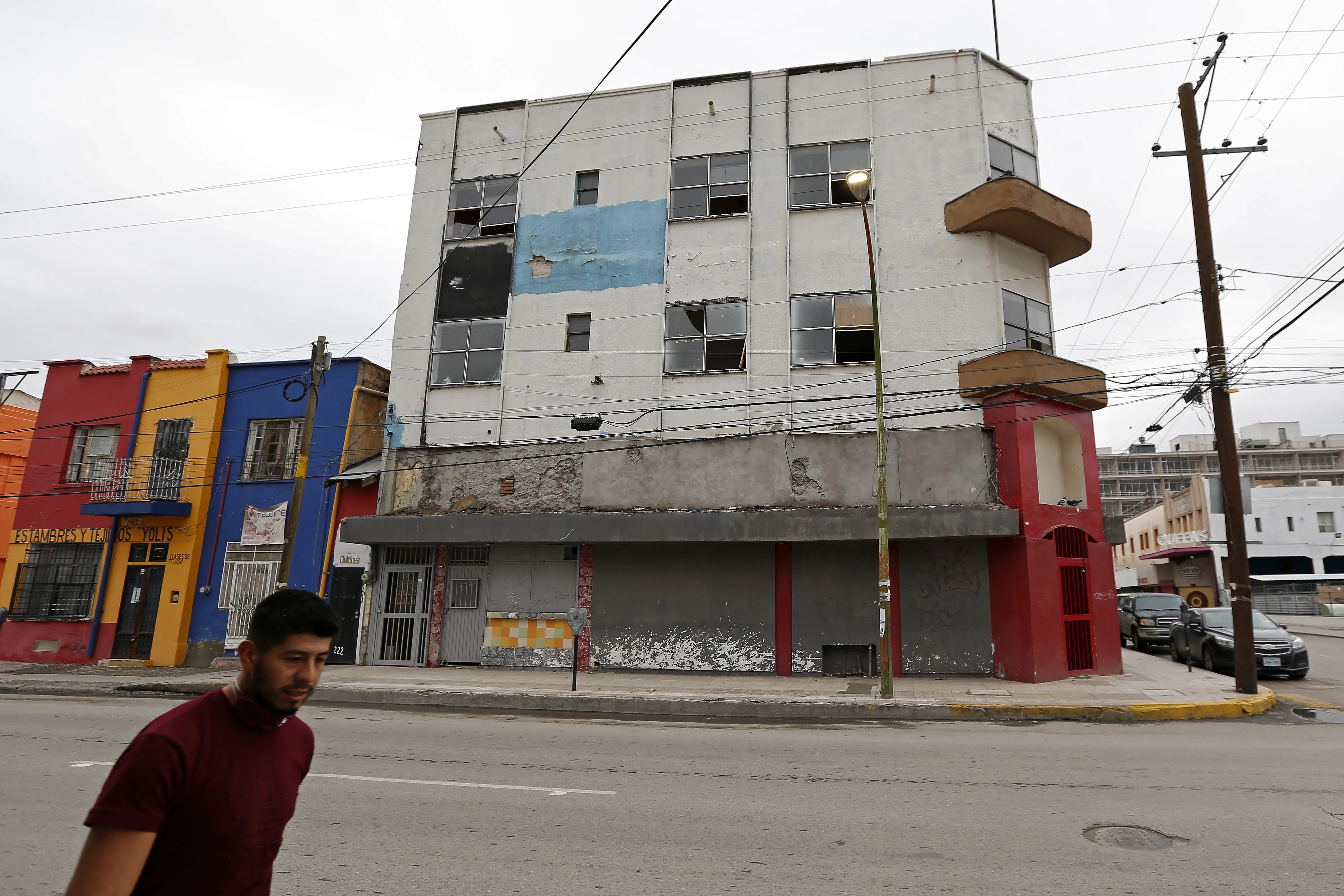 Photo of abandoned hotel in Ciudad Juarez