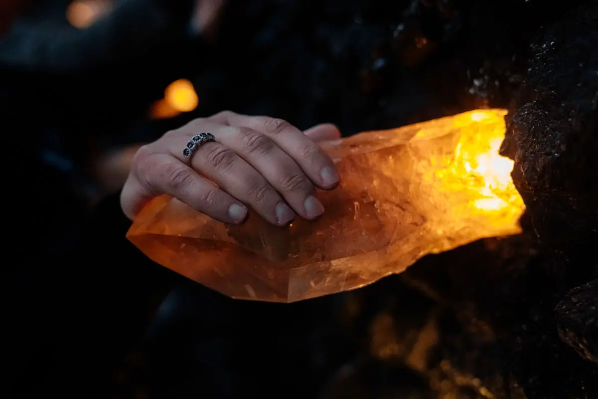 A hand on the crystal wailing wall