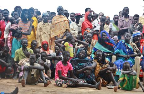 Some of Abyei's displaced population, waiting for humanitarian relief in Wunrok. Image by Rebecca Hamilton. Sudan, 2011.